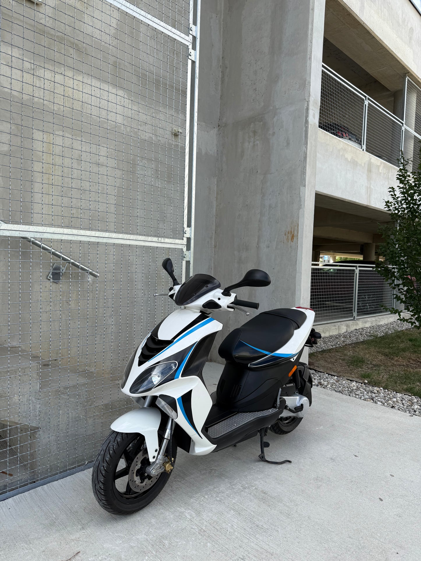 Piaggio NRG POWER 25KMH ZELO LEP