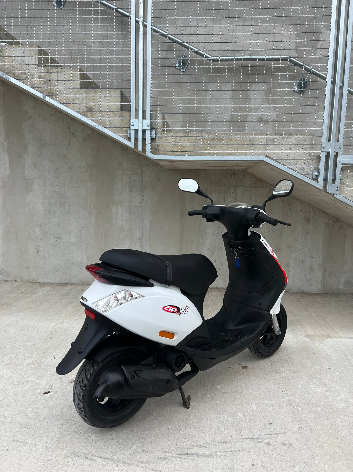 Piaggio ZIP 50 2T 25kmh 2015