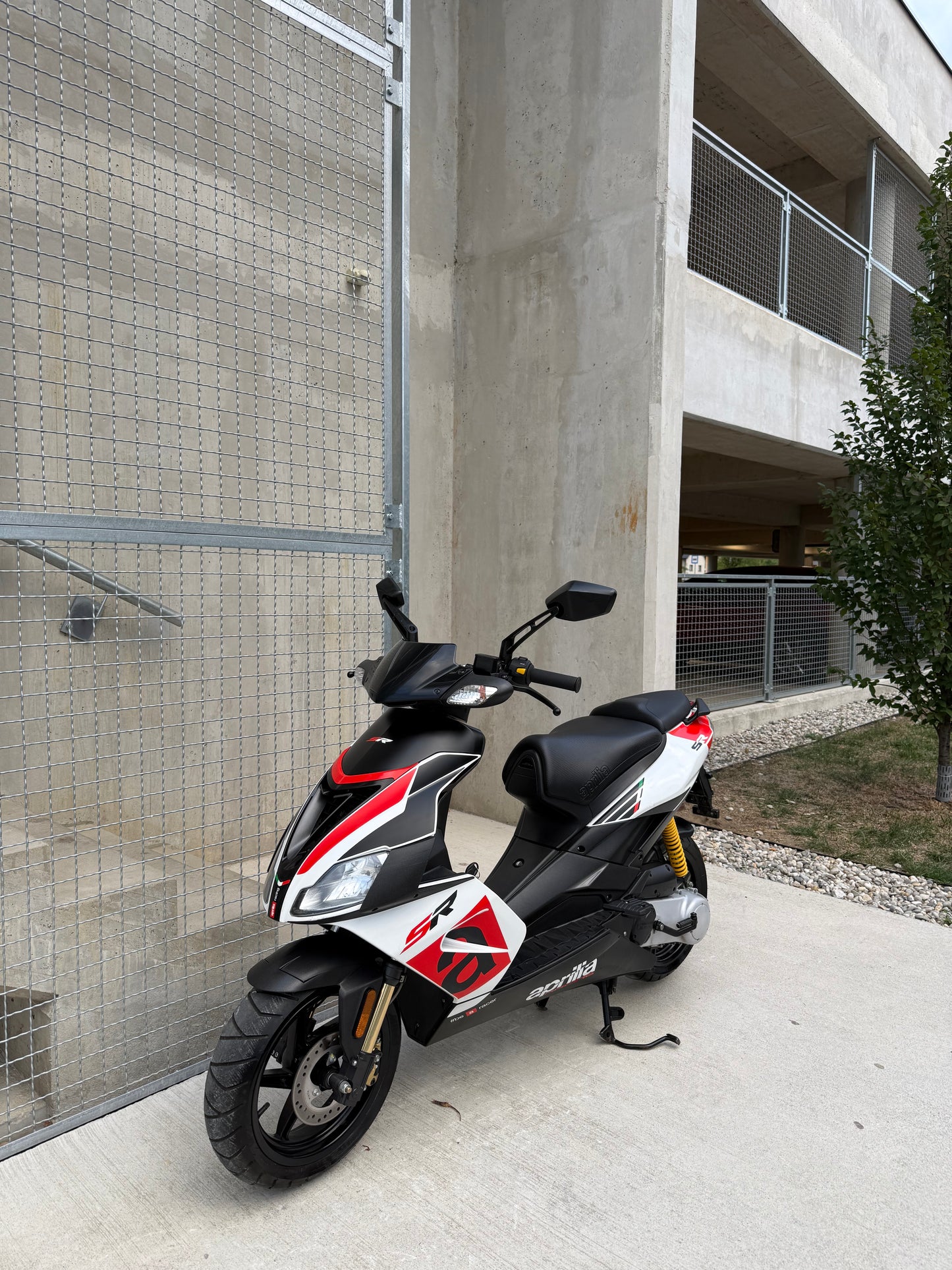 Aprilia SR50R 25KMH NOVO