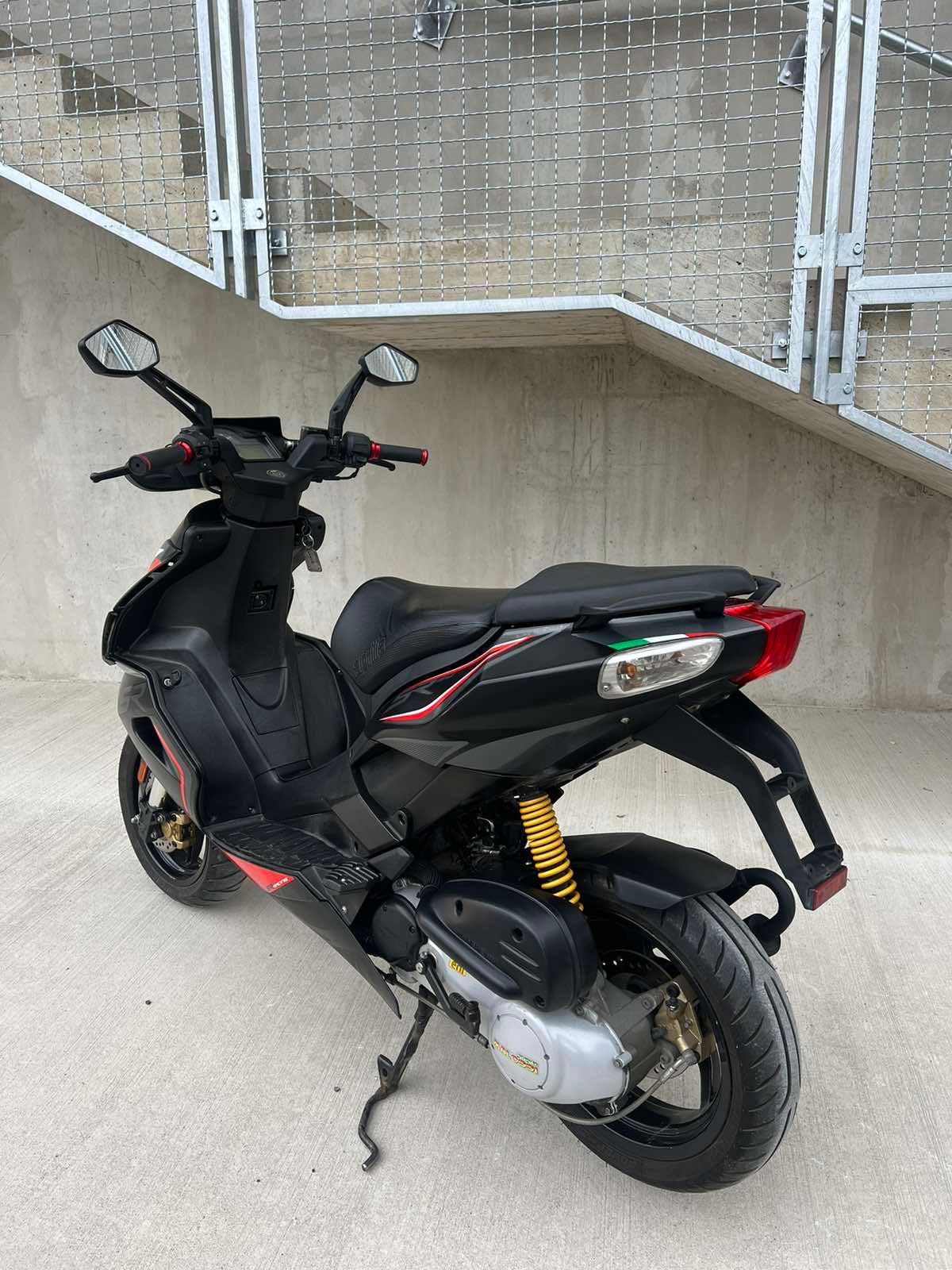 Aprilia SR50 R 2T 25kmh 2017