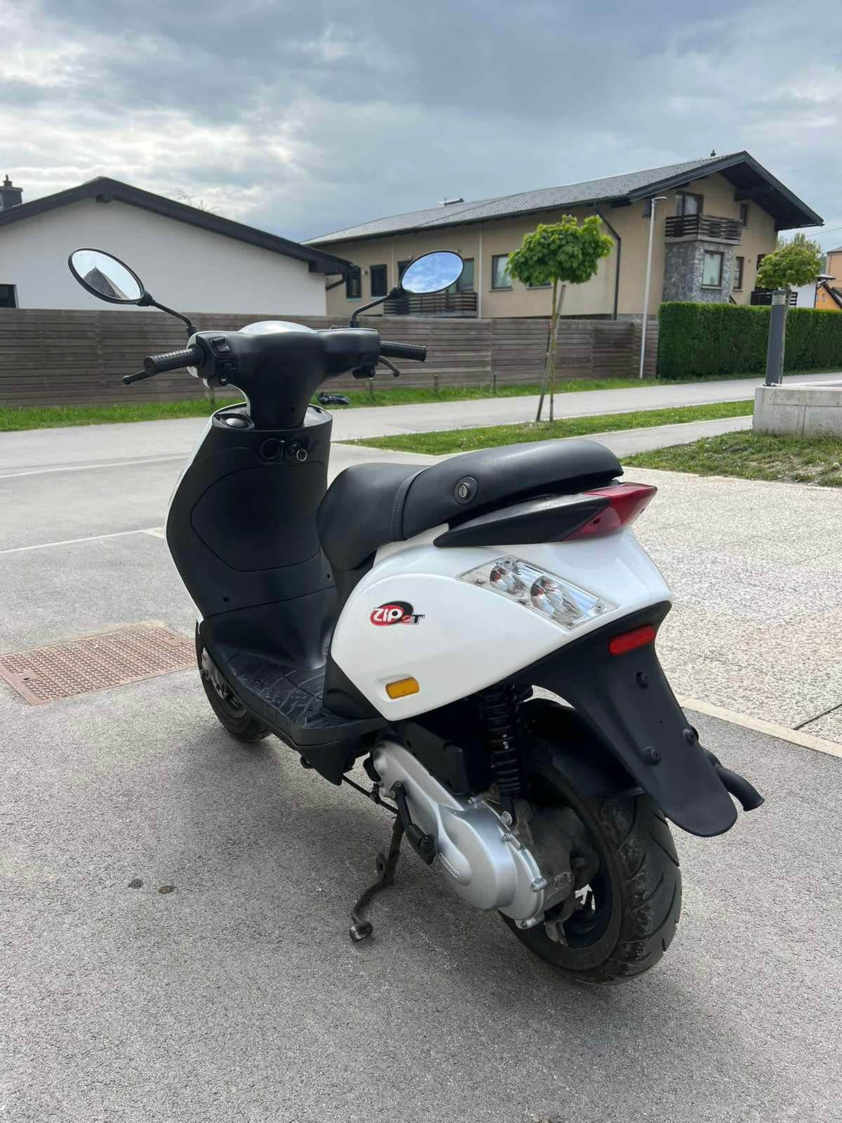 Piaggio ZIP 50 2T 25kmh 2011