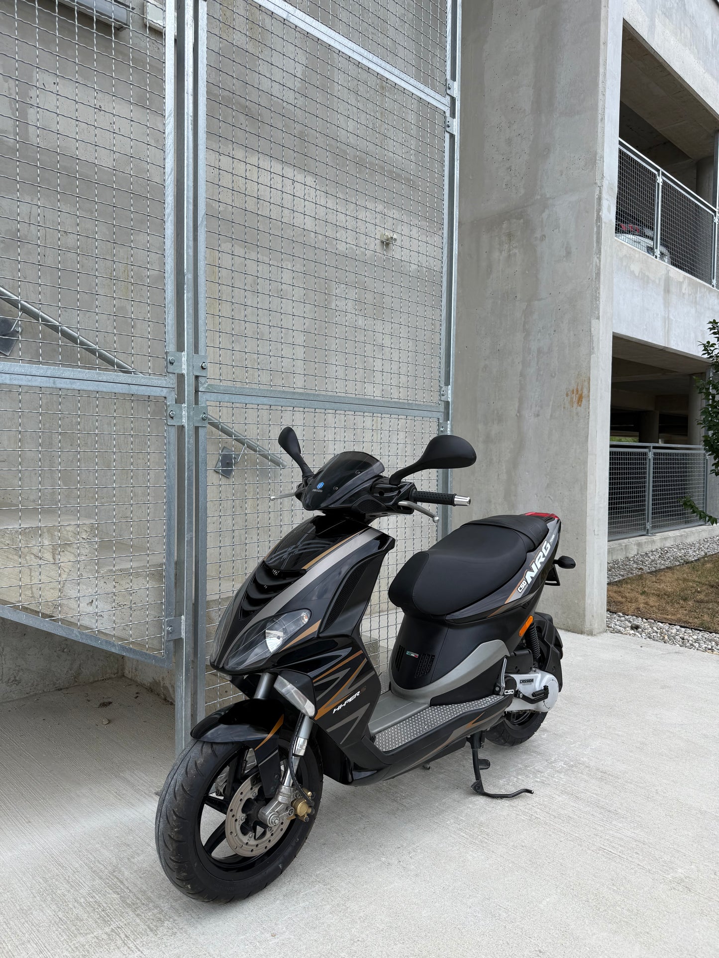 Piaggio NRG POWER 25KMH ZELO LEP