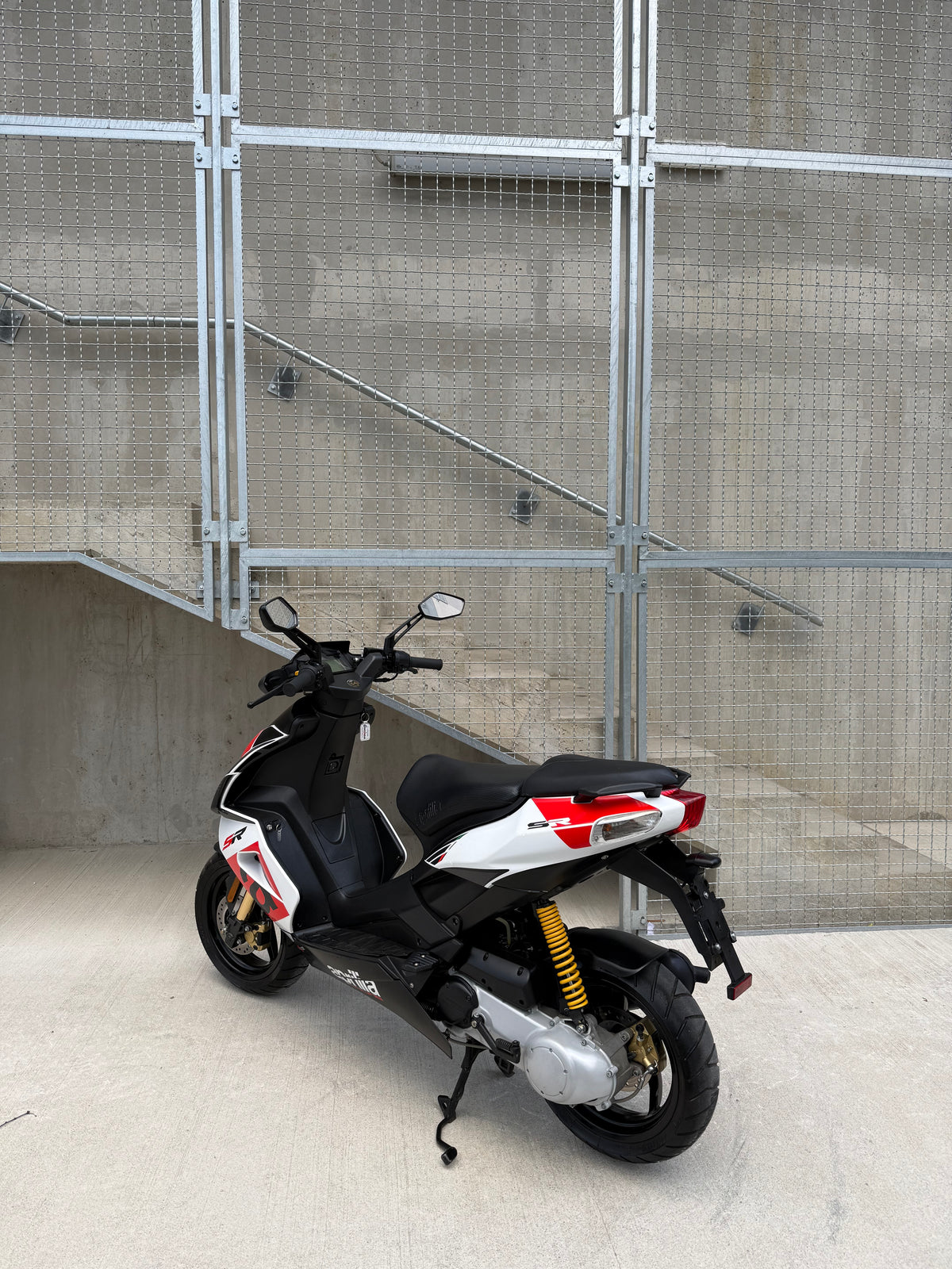 Aprilia SR50R 25KMH NOVO