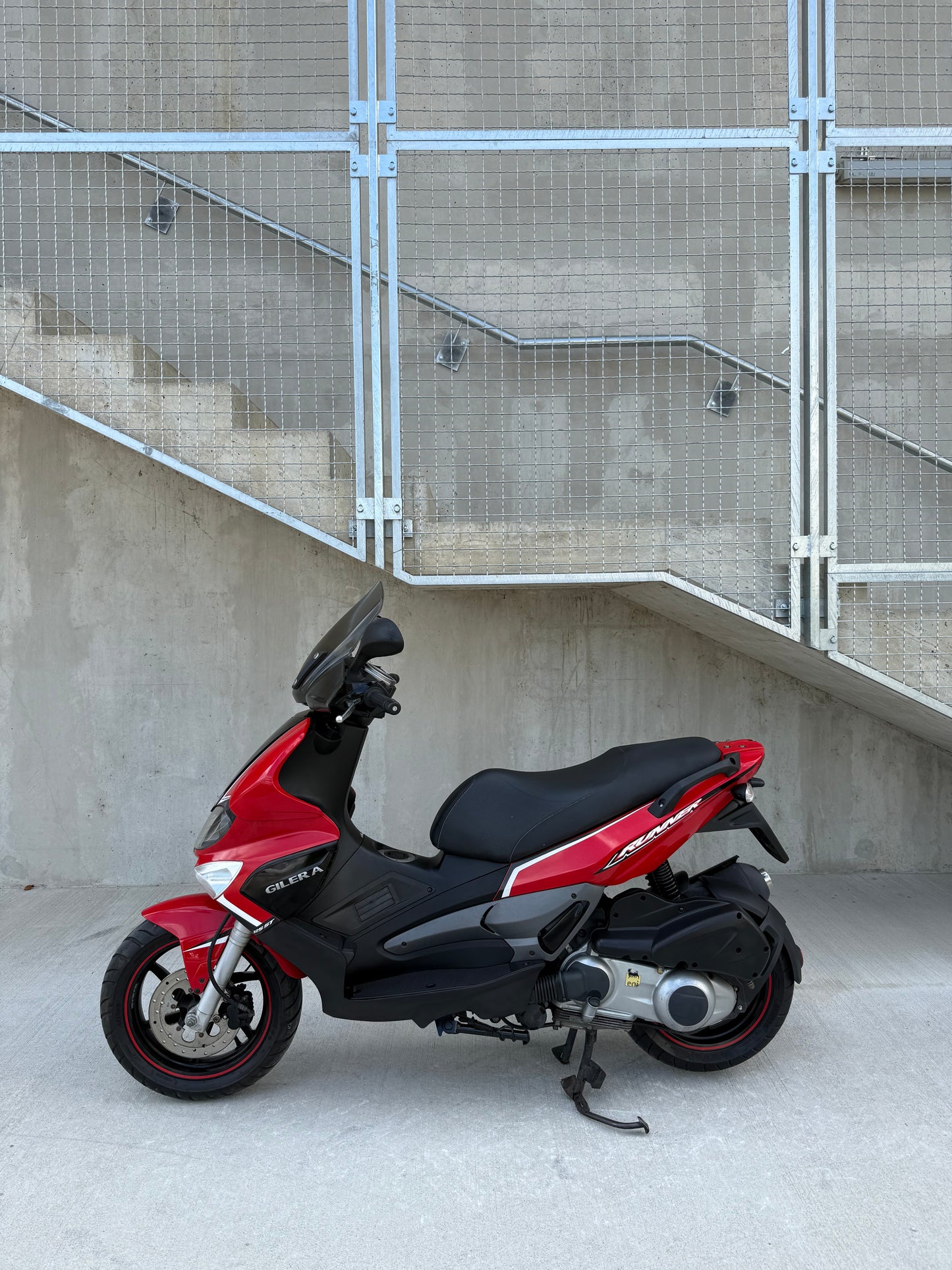 Gilera RUNNER ST125 KOT NOV - SAMO 5700KM