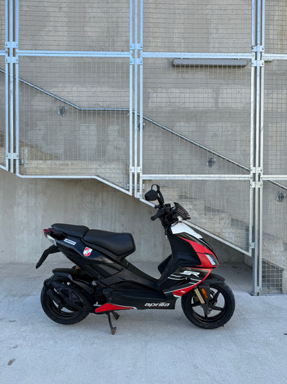 Aprilia SR50R SBK REPLICA 25KMH ZELO LEP