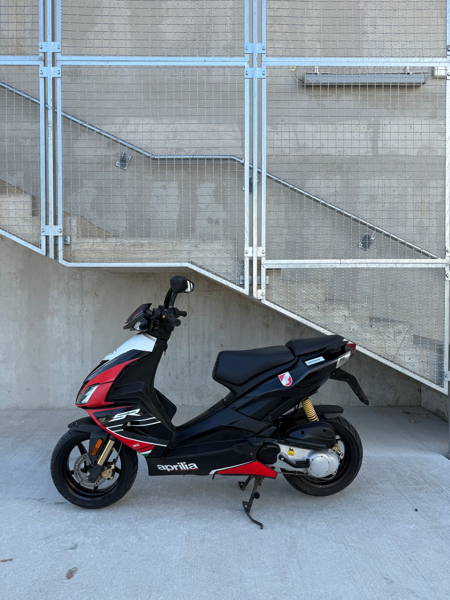 Aprilia SR50R SBK REPLICA 25KMH ZELO LEP