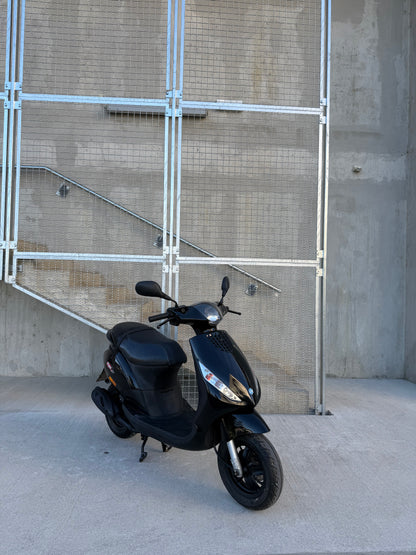 Piaggio ZIP 2T 25KMH ZELO LEP
