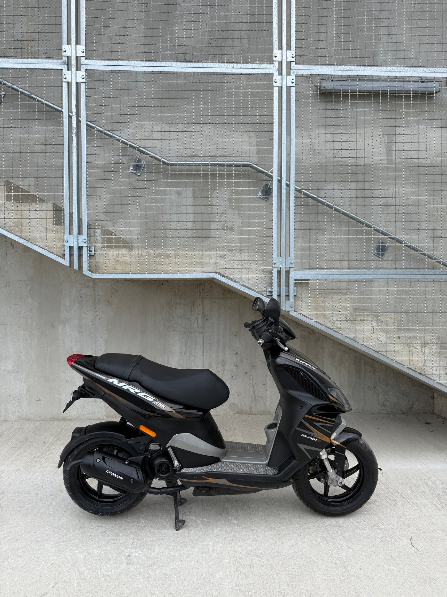 Piaggio NRG POWER 25KMH ZELO LEP