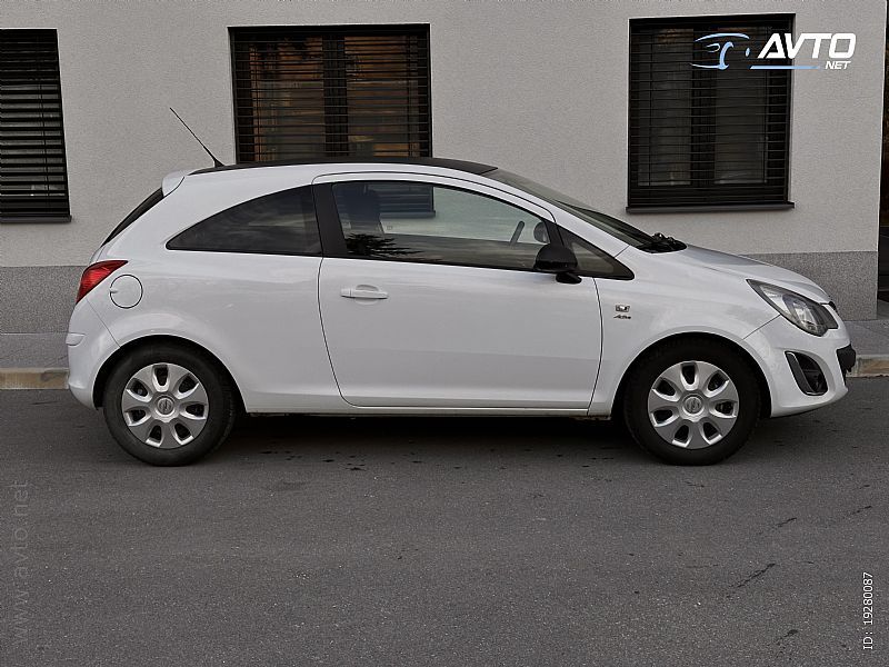 Opel Corsa 1.3 CDTI BLACK AND WHITE EDITION