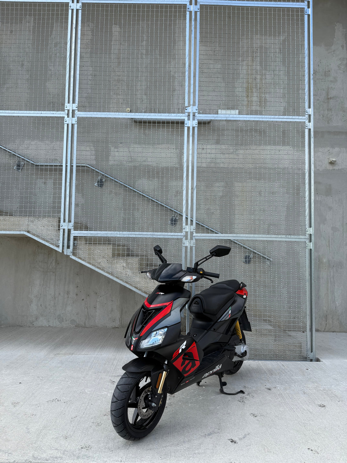 Aprilia SR50 R 2T 25kmh