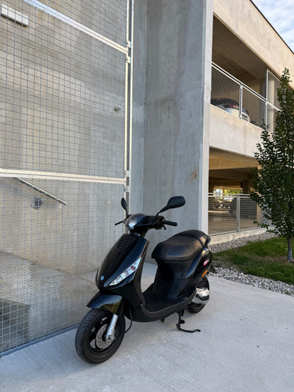 Piaggio ZIP 2T 25KMH ZELO LEP