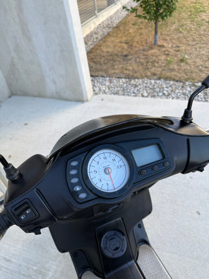 Piaggio NRG POWER 25KMH - ZELO LEP