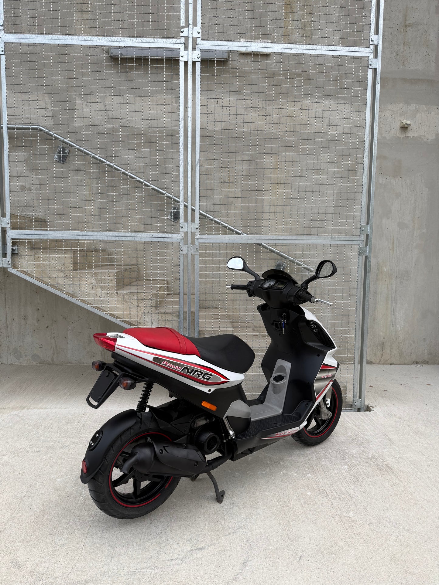 Piaggio NRG POWER 25KMH - ZELO LEP