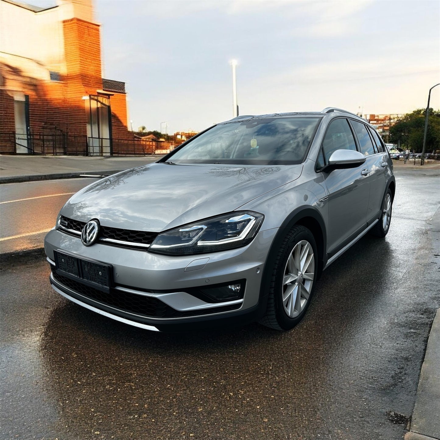 VW Golf 2.0 TDI 2019 variant Alltrack DSG 4motion Webasto