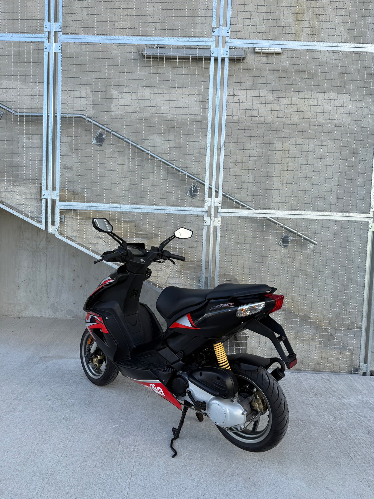 Aprilia SR50R 2T 25kmh 2010