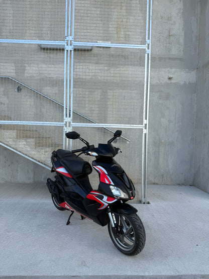 Aprilia SR50R 2T 25kmh 2010