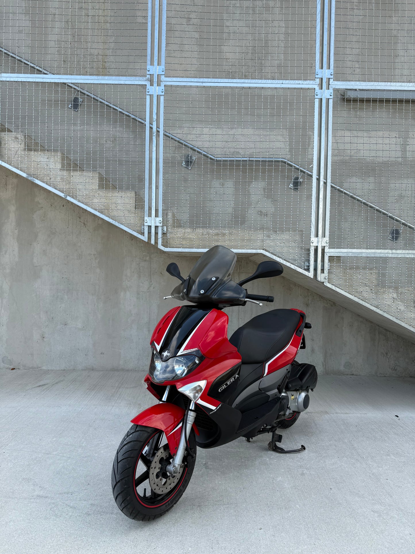 Gilera RUNNER ST125 KOT NOV - SAMO 5700KM
