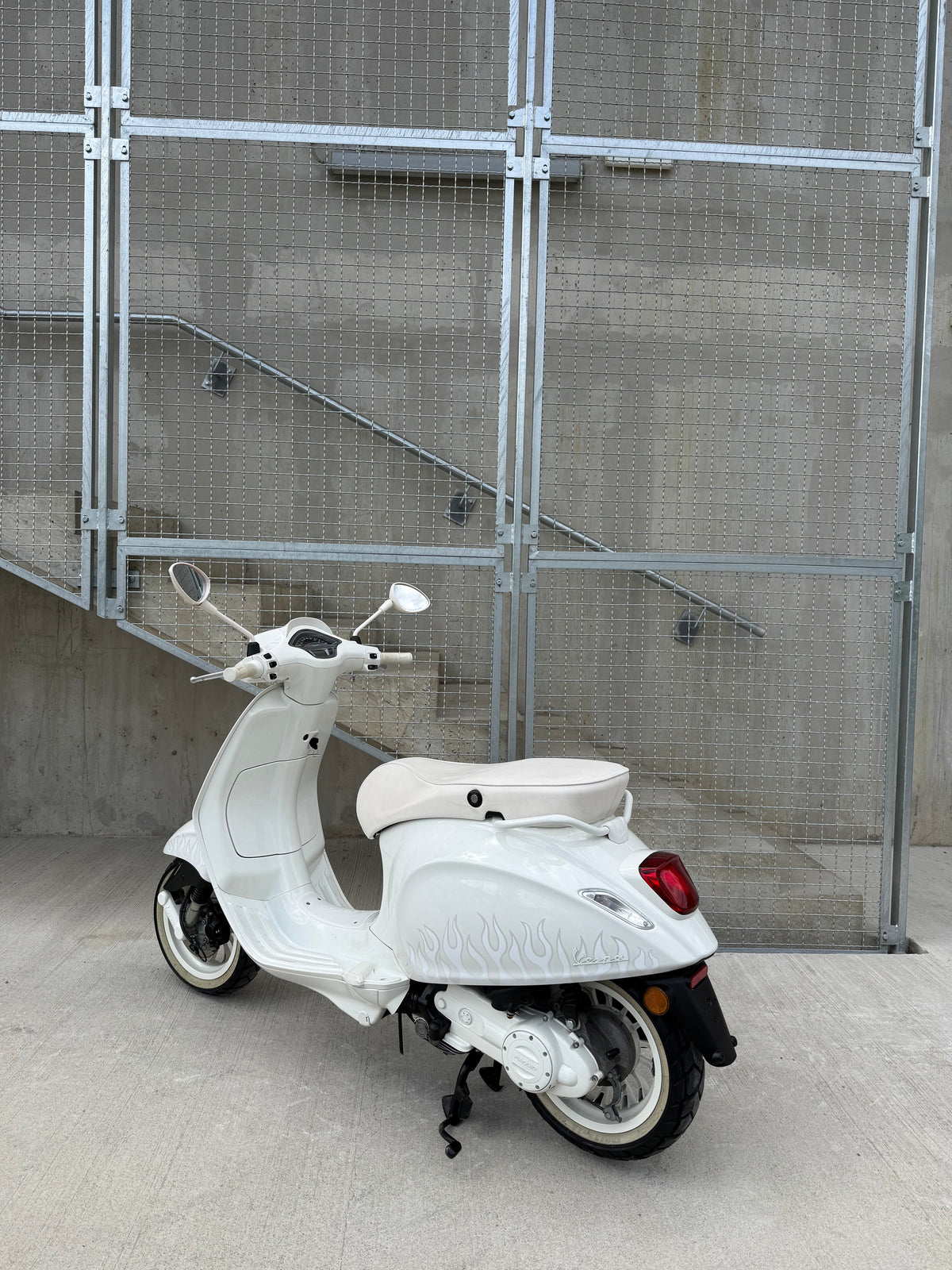 Piaggio VESPA 50 4T JUSTIN BIEBER LIMITED EDITION 2024
