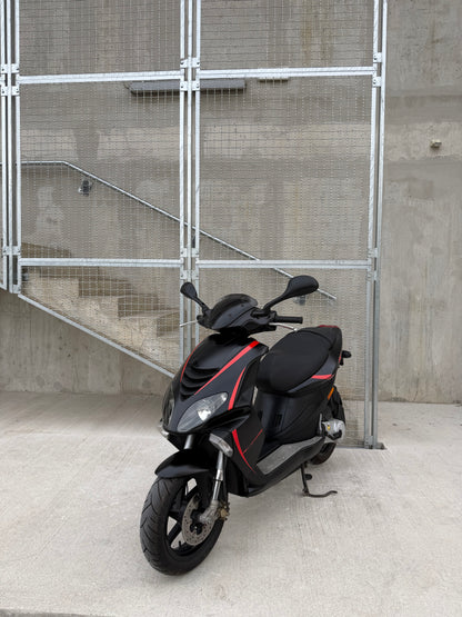 Piaggio NRG POWER 25KMH VODNO HLAJEN - DISKI- ZELO LEP