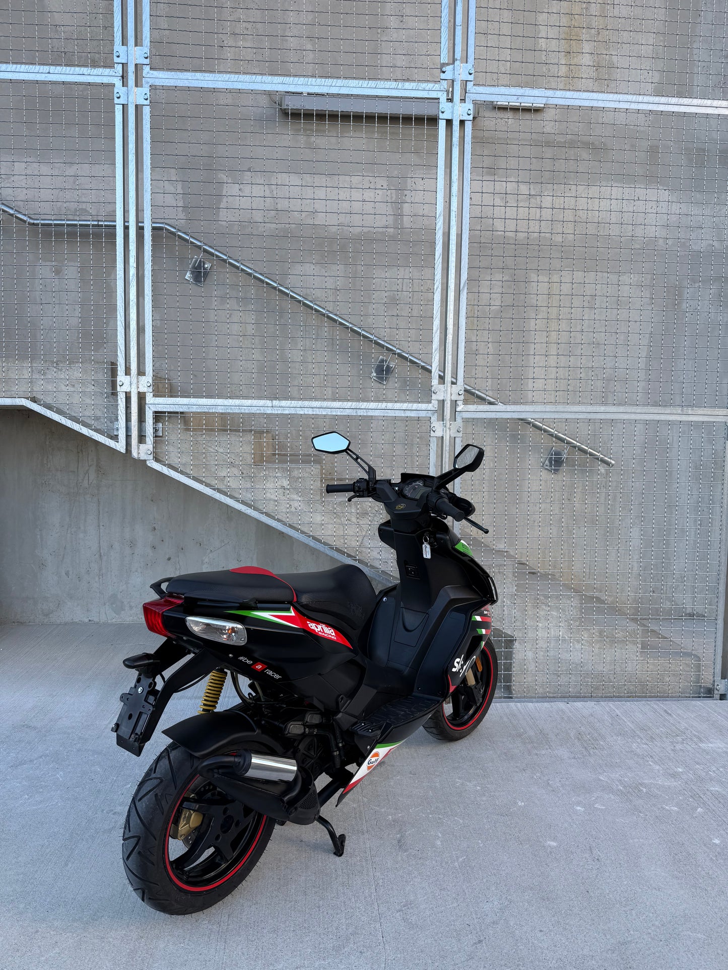 Aprilia SR50R 25KMH GP REPLICA - KOT NOVA