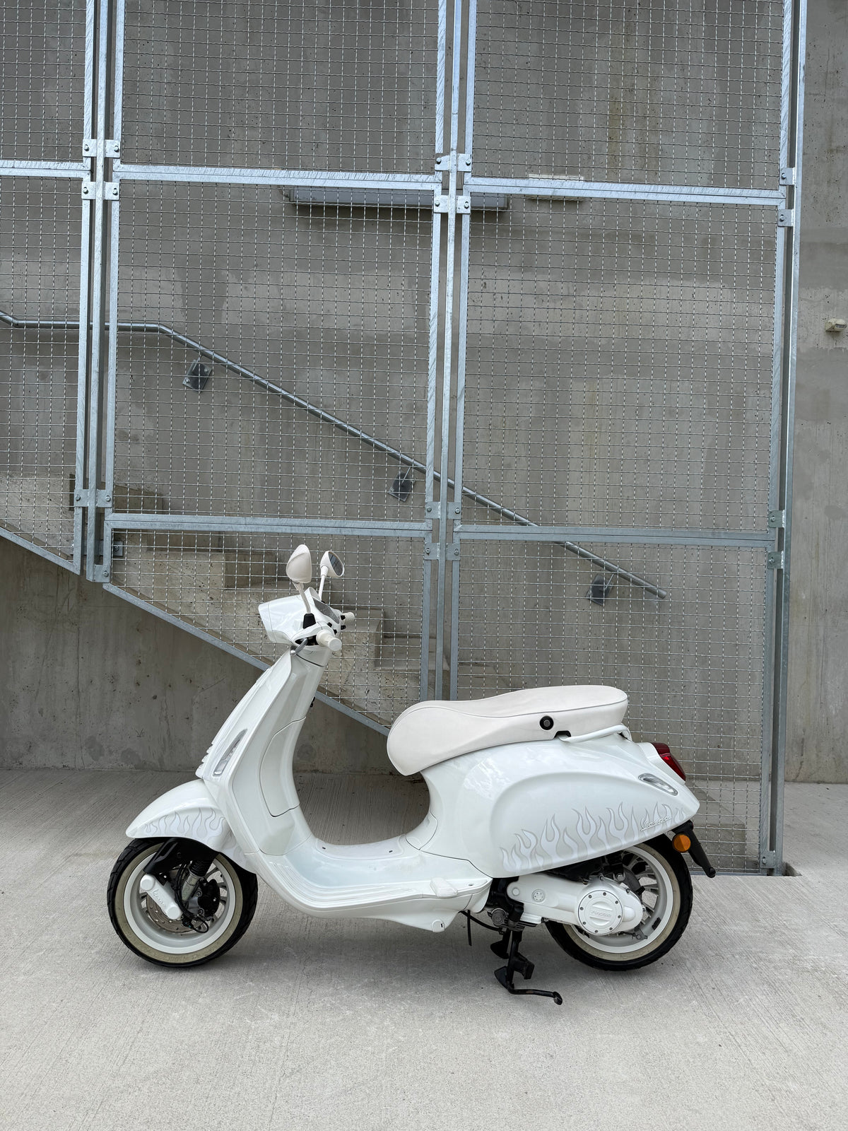Piaggio VESPA 50 4T JUSTIN BIEBER LIMITED EDITION 2024