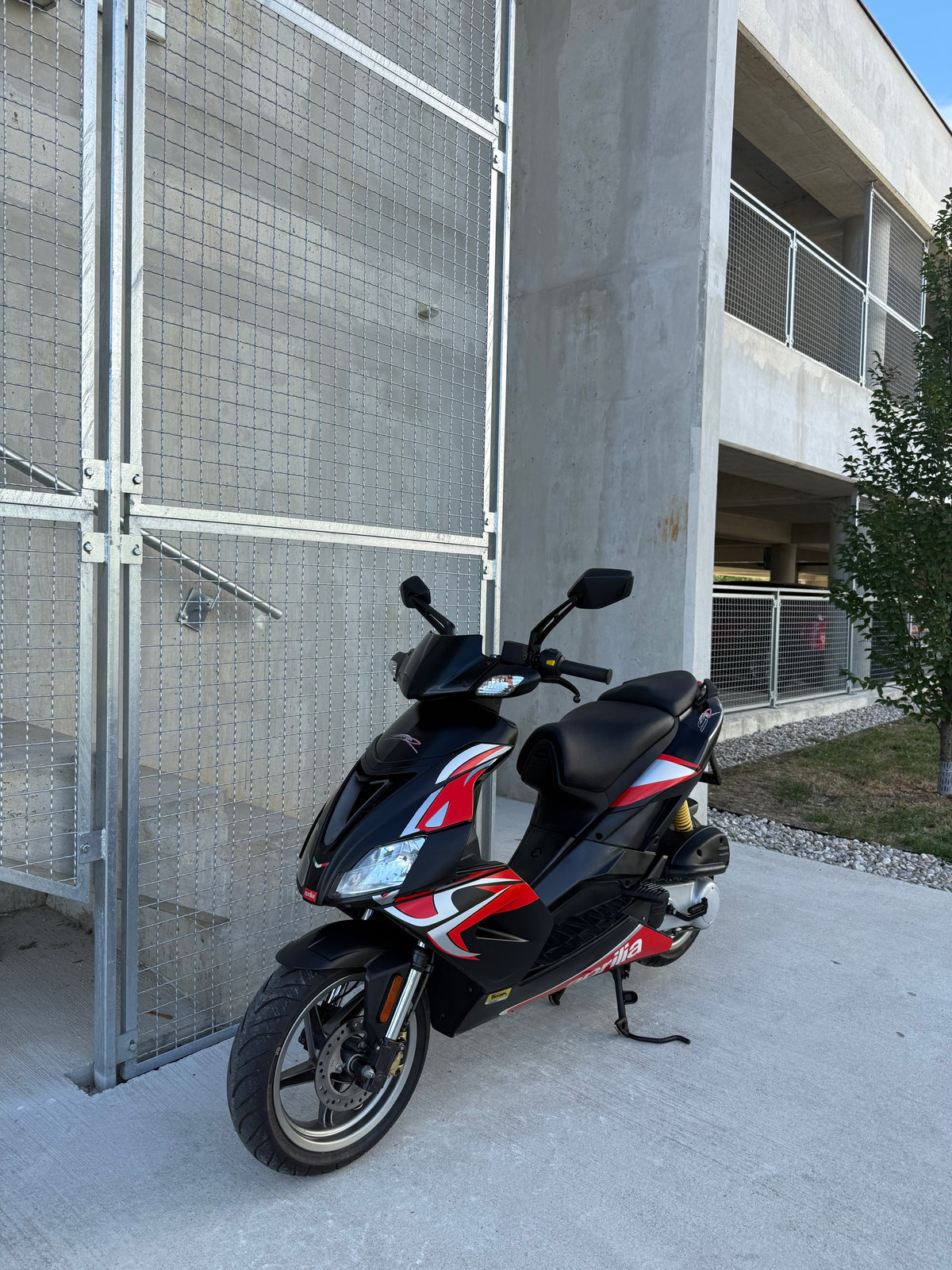 Aprilia SR50R 2T 25kmh 2010