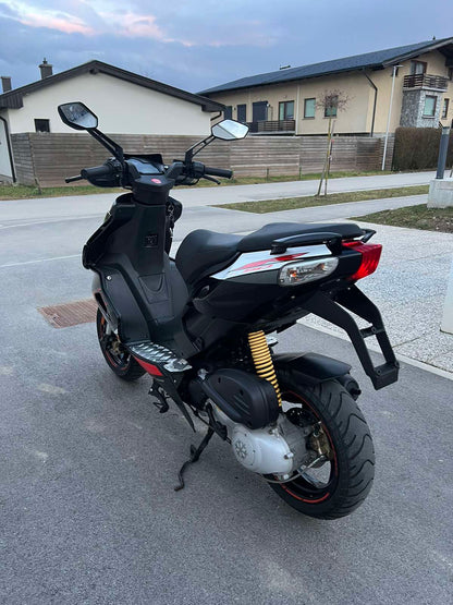 Aprilia SR50 R 2T 25kmh 2017
