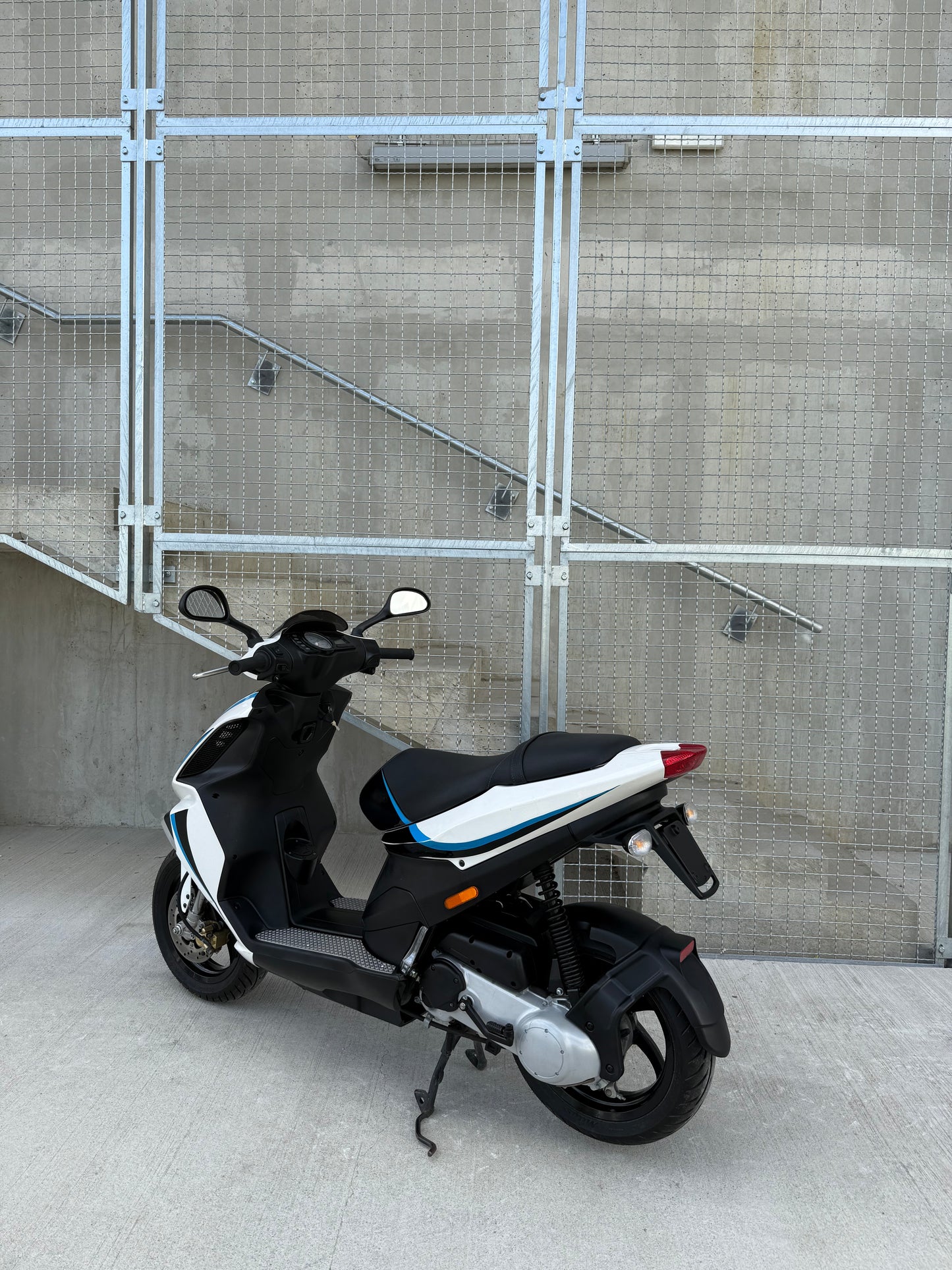 Piaggio NRG POWER 25KMH ZELO LEP