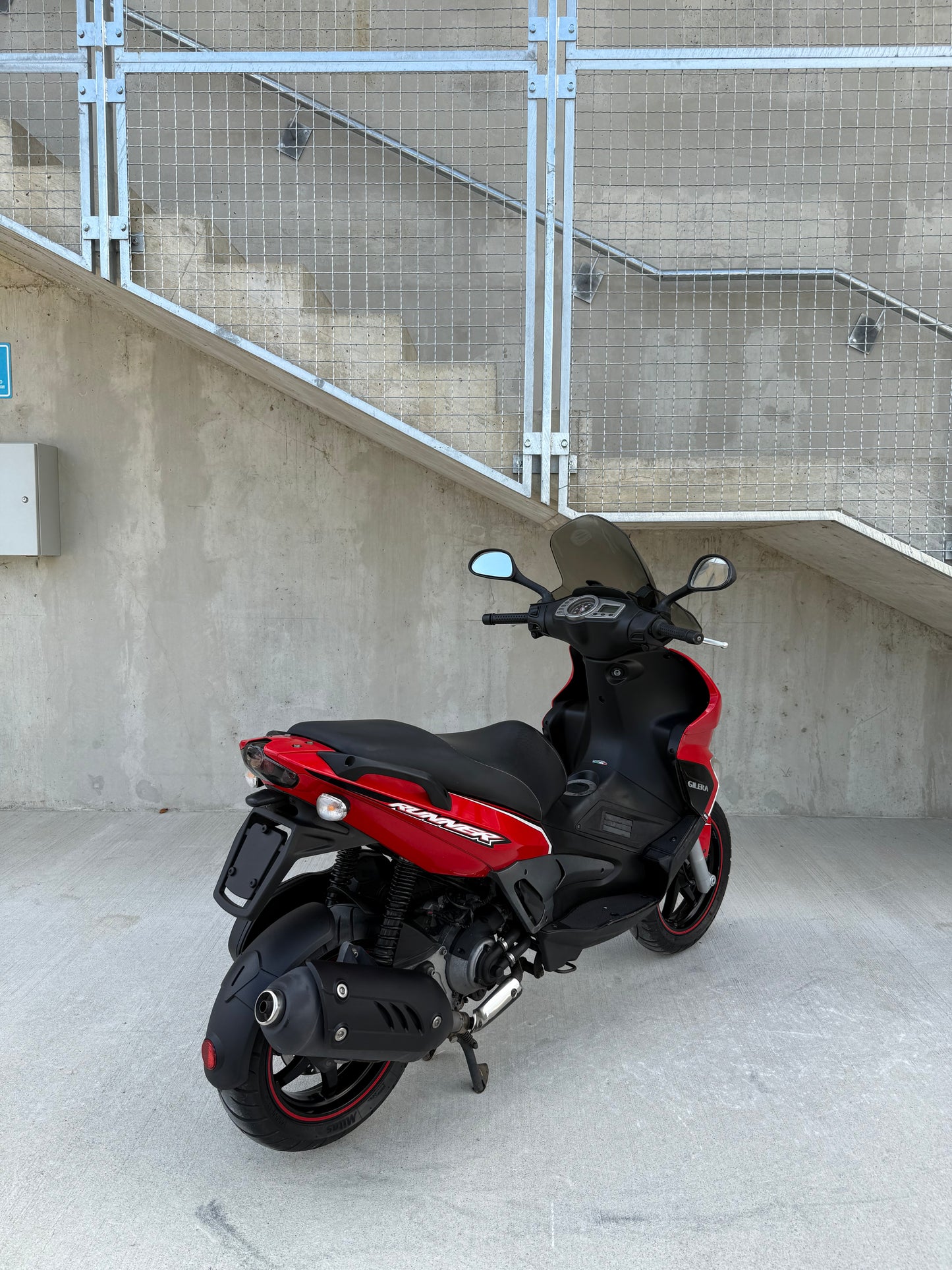 Gilera RUNNER ST125 KOT NOV - SAMO 5700KM
