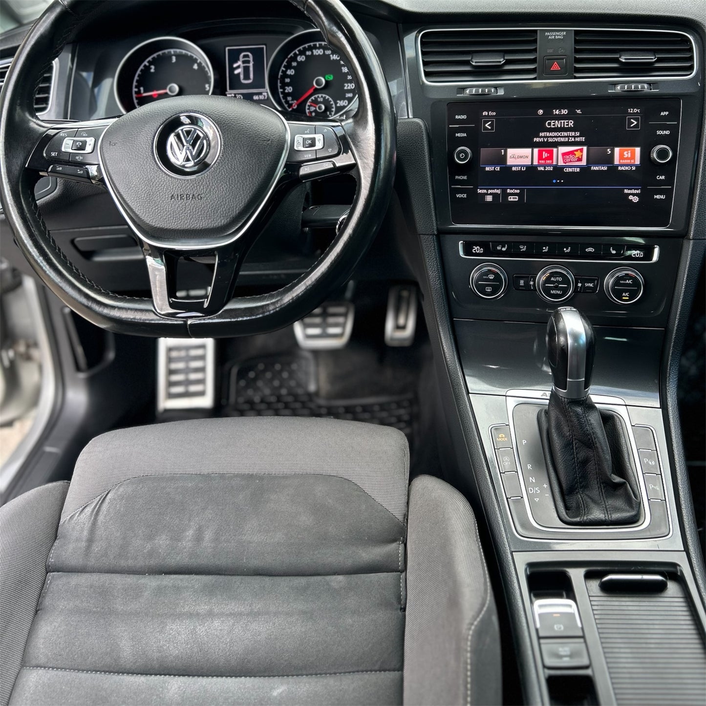 VW Golf 2.0 TDI 2019 variant Alltrack DSG 4motion Webasto