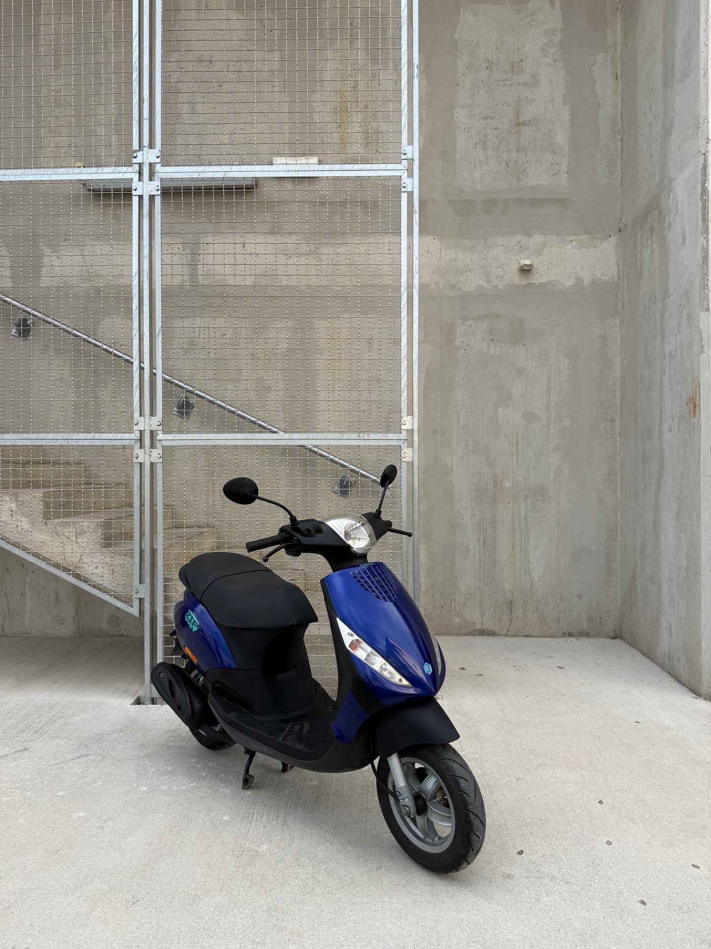 Piaggio ZIP 2T 25KMH ODLICEN