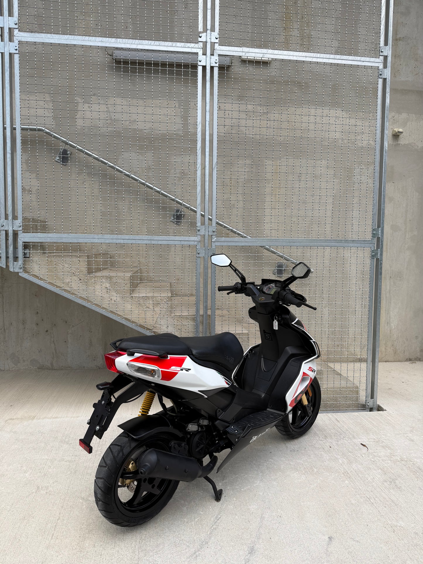 Aprilia SR50R 25KMH NOVO