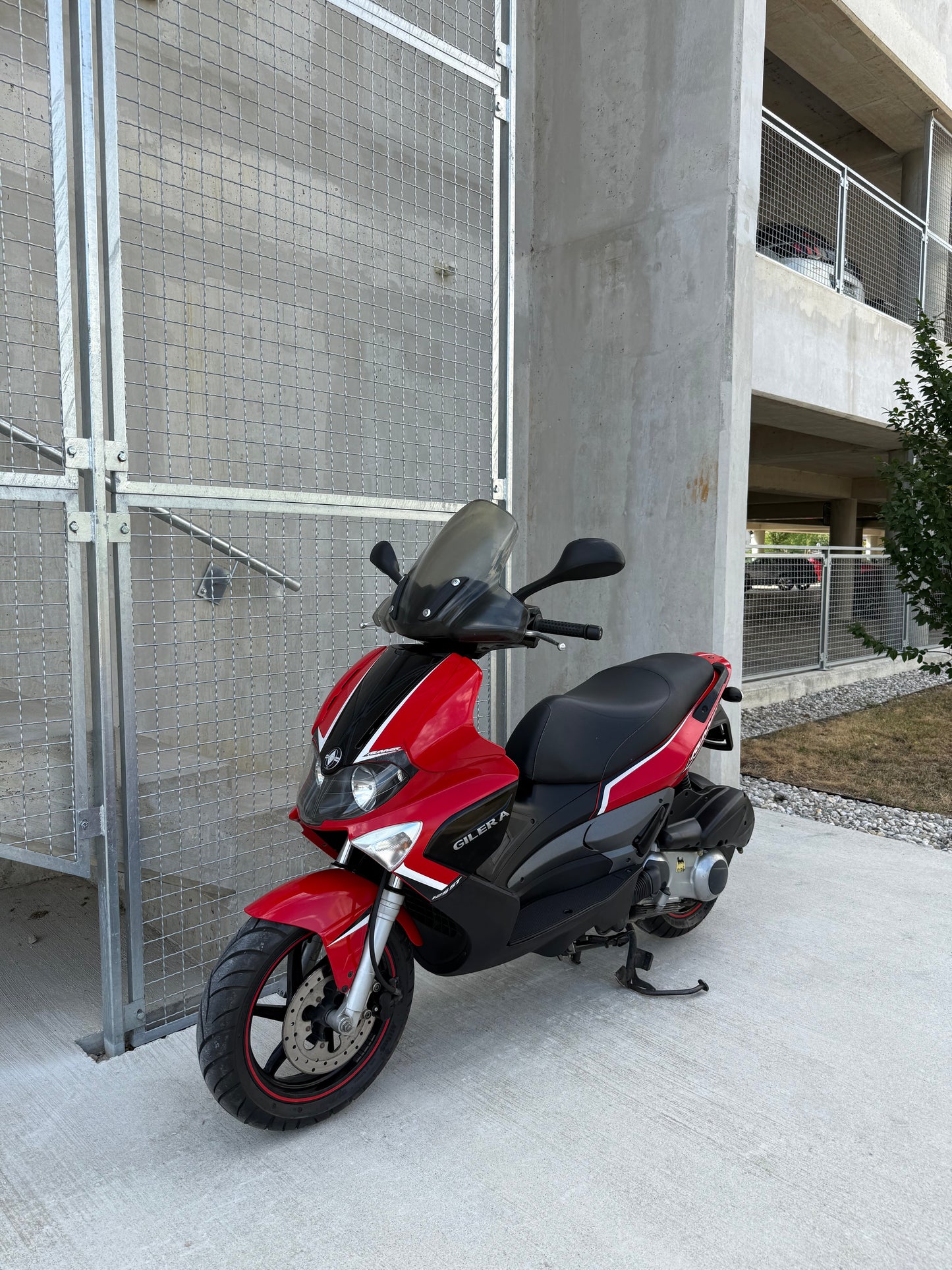 Gilera RUNNER ST125 KOT NOV - SAMO 5700KM