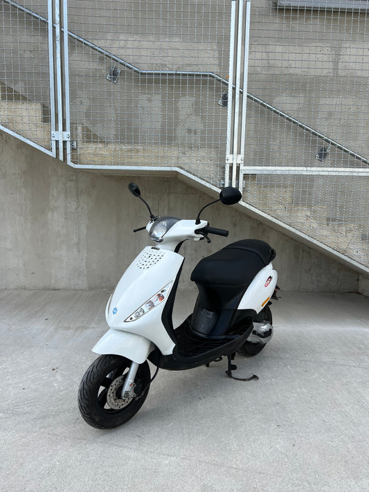 Piaggio ZIP 50 2T 25kmh 2011