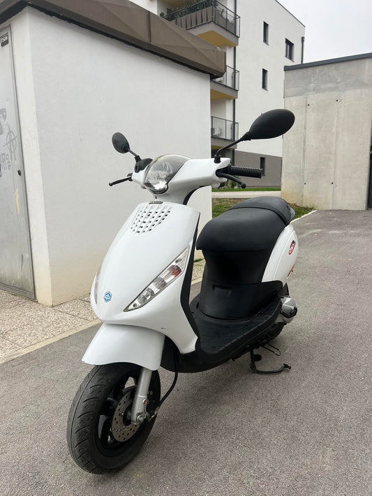 Piaggio ZIP 50 2T 25kmh 2015