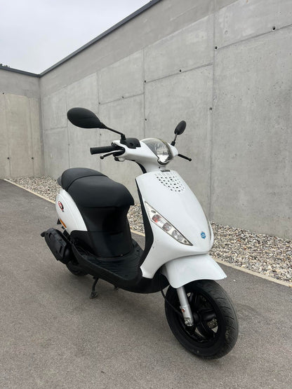 Piaggio ZIP 50 2T 25kmh 2015