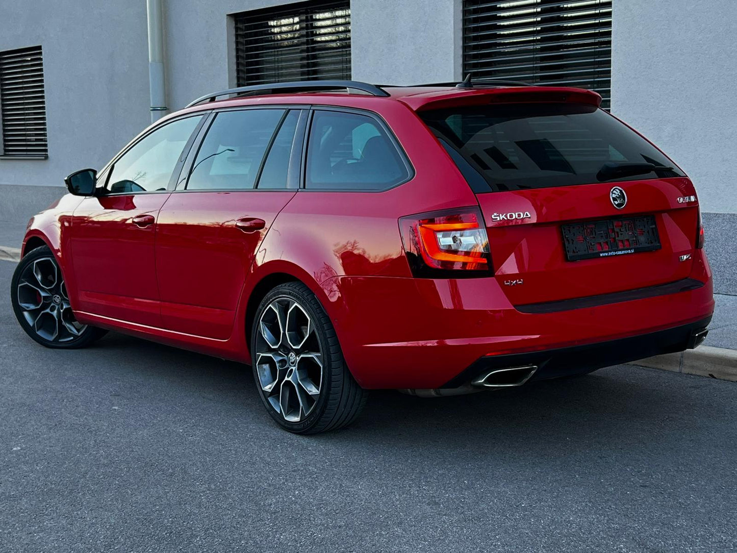 Škoda Octavia RS-4X4-KEYLESS-PANO-ACC-FINANCIRANJE TUJCI