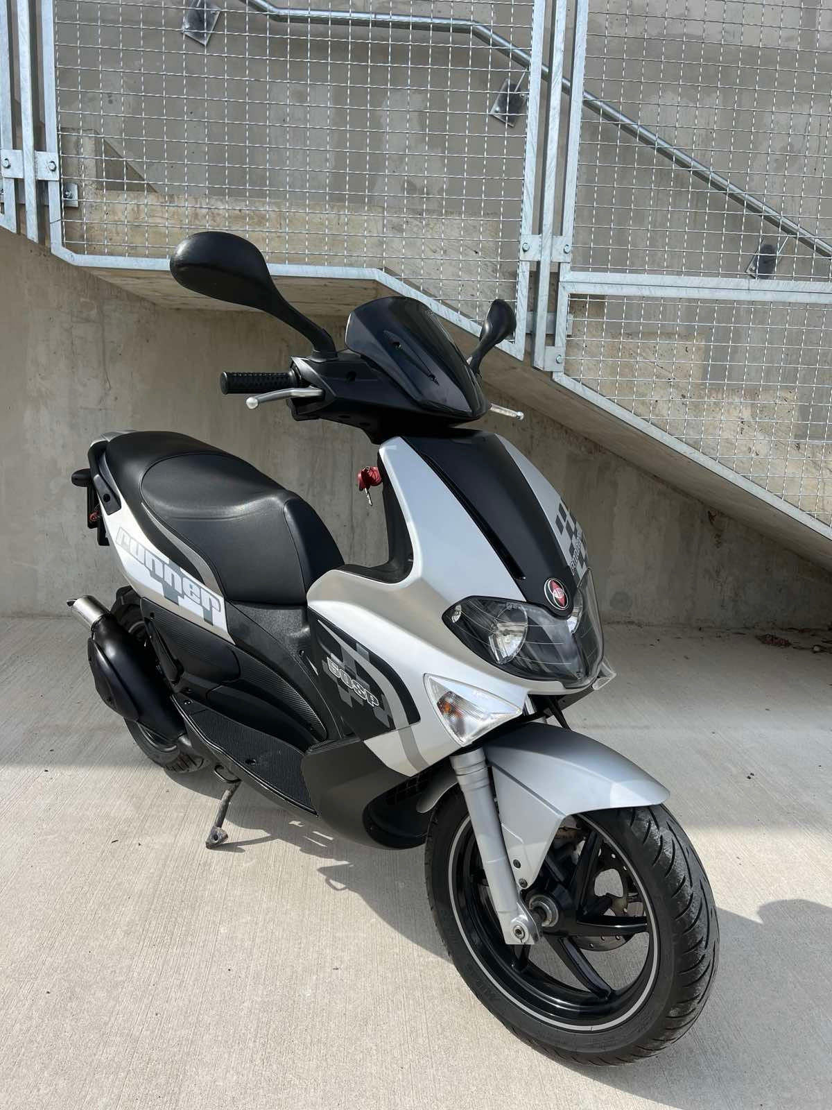 Gilera Runner RST50 SP 2T 25kmh 2013