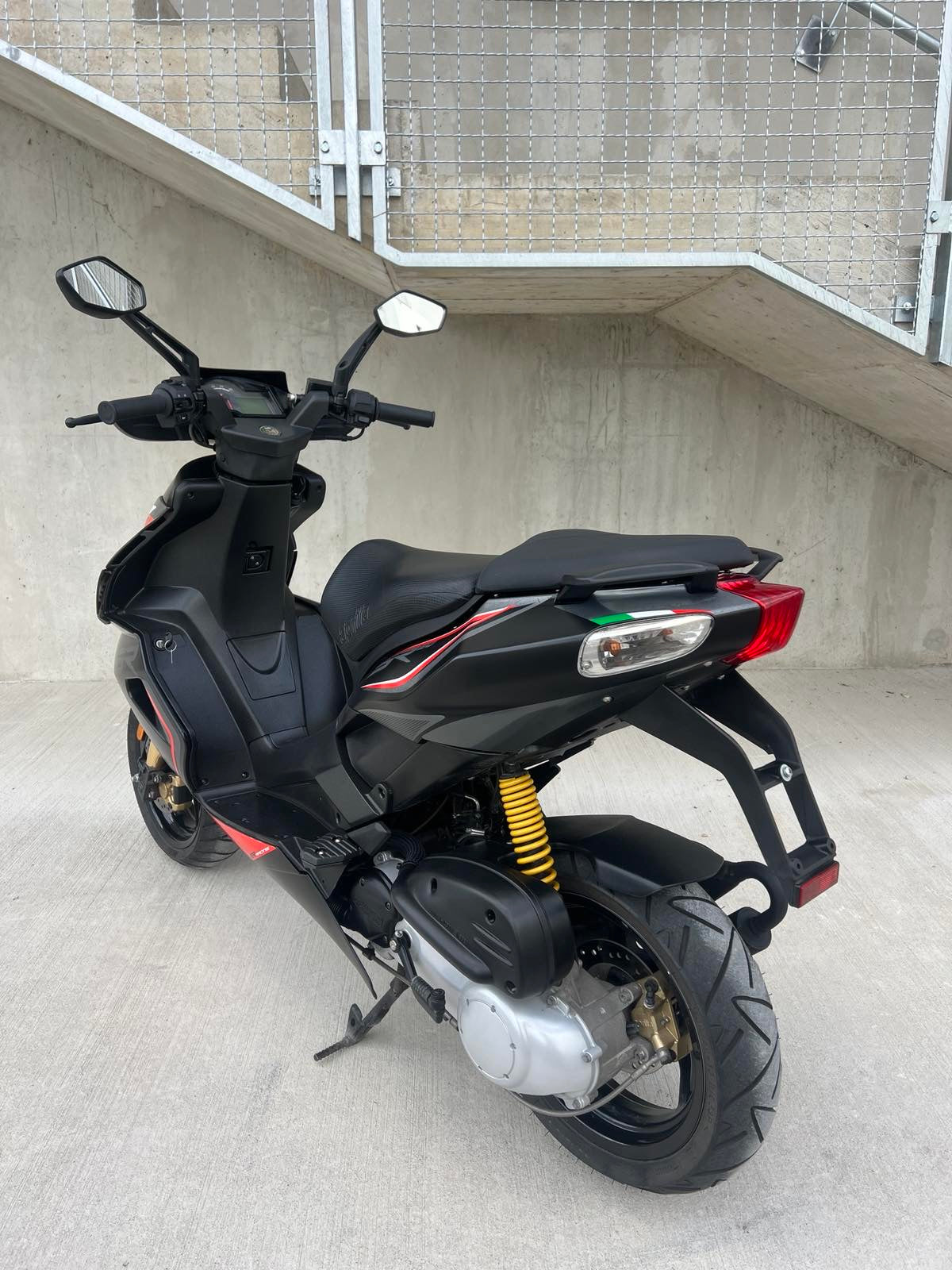 Aprilia SR50R 2T 25kmh 2017