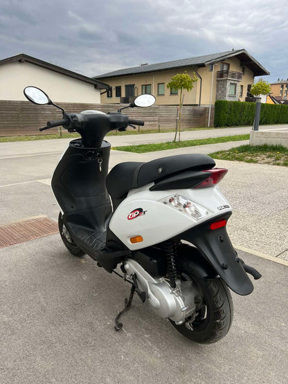 Piaggio ZIP 50 2T 25kmh 2015