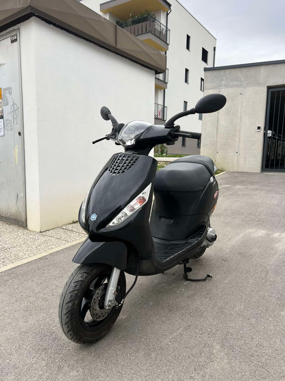 Piaggio ZIP 50 2T 25kmh 2012
