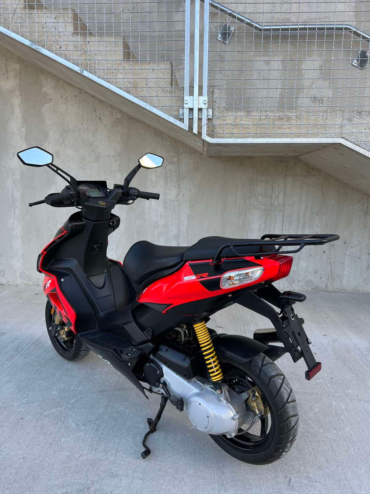 Aprilia SR50 R 2T 25kmh 2020