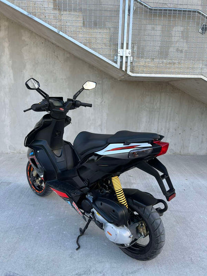 Aprilia SR50 R 2T 25kmh 2013