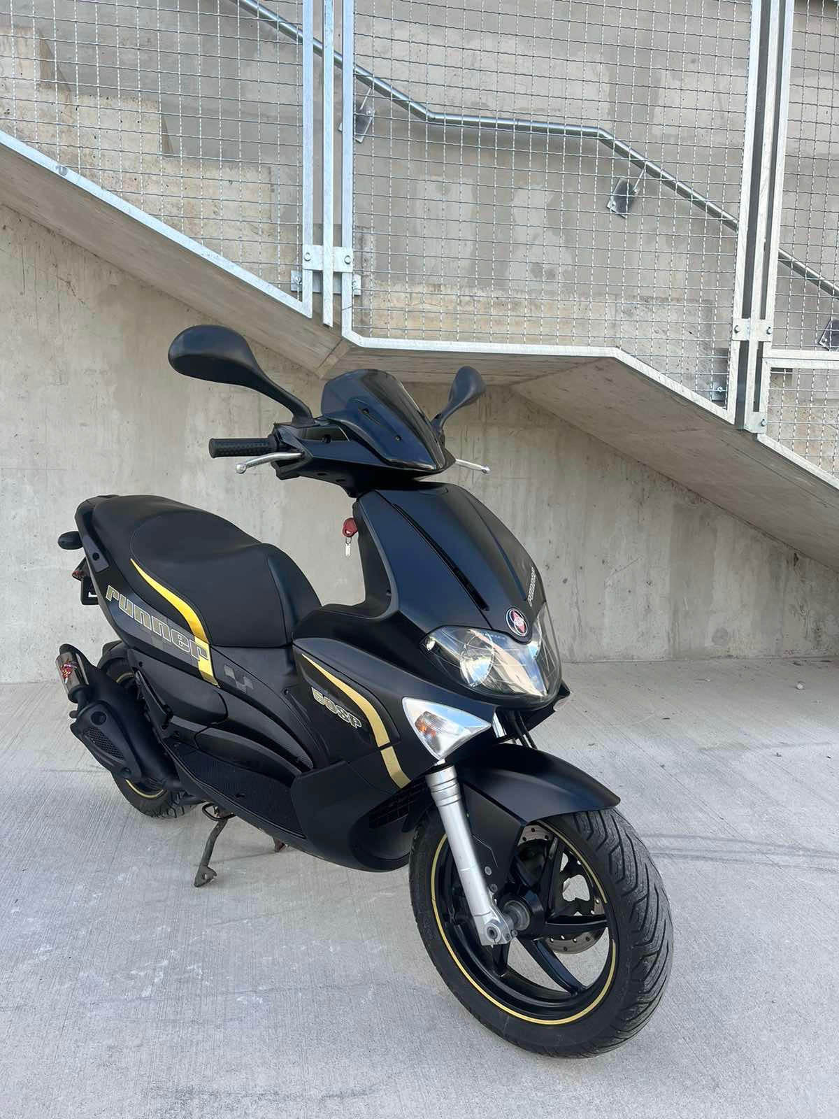 Gilera Runner RST50SP 2T 25kmh 2014