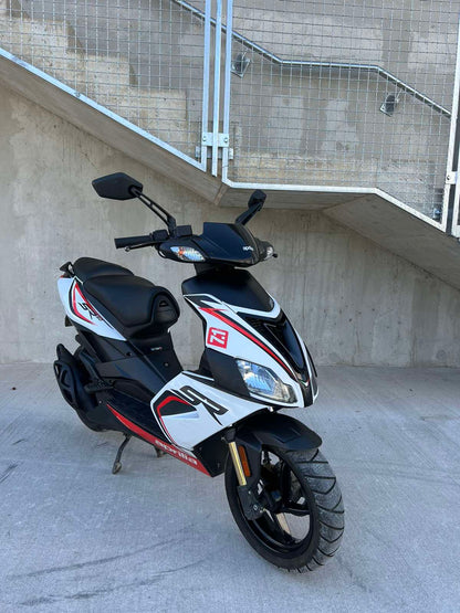 Aprilia SR50R 2T 25kmh 2015