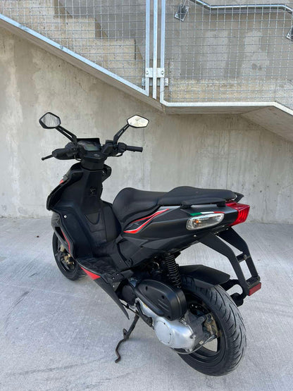 Aprilia SR50 R 2T 25kmh 2015