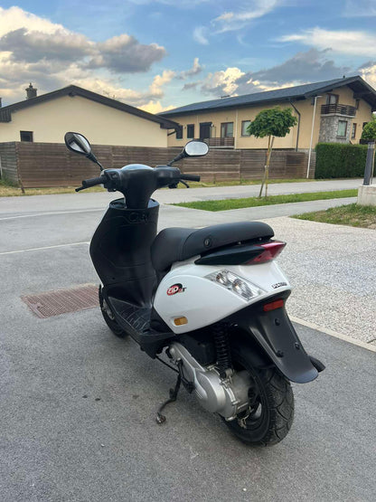 Piaggio ZIP 50 2T 25kmh 2011