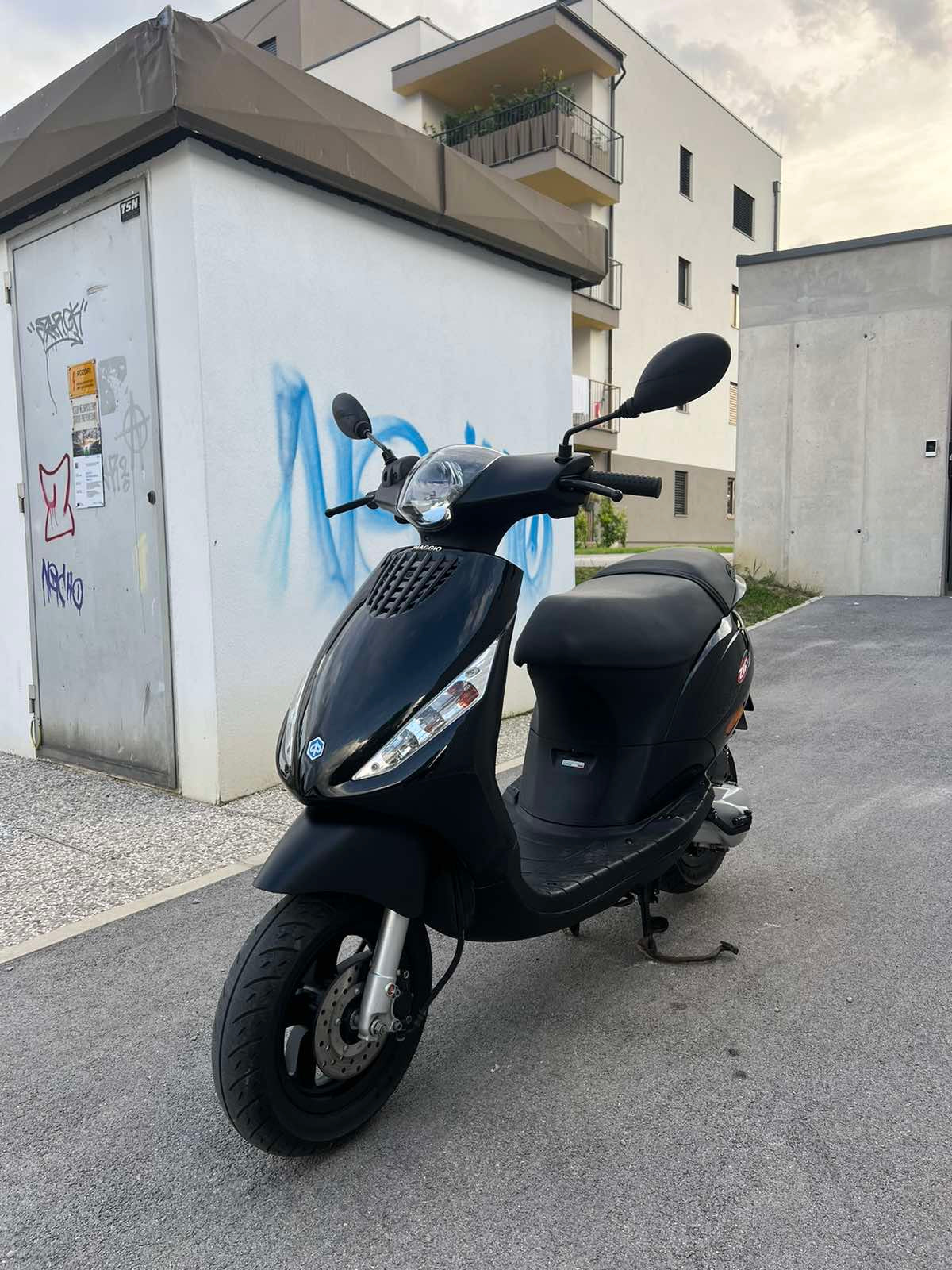Piaggio ZIP 50 2T 25kmh 2015