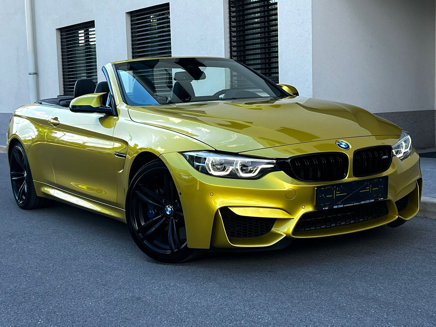 BMW M4 KEYLESS-CARBON-360-HUD-INDIVIDUAL