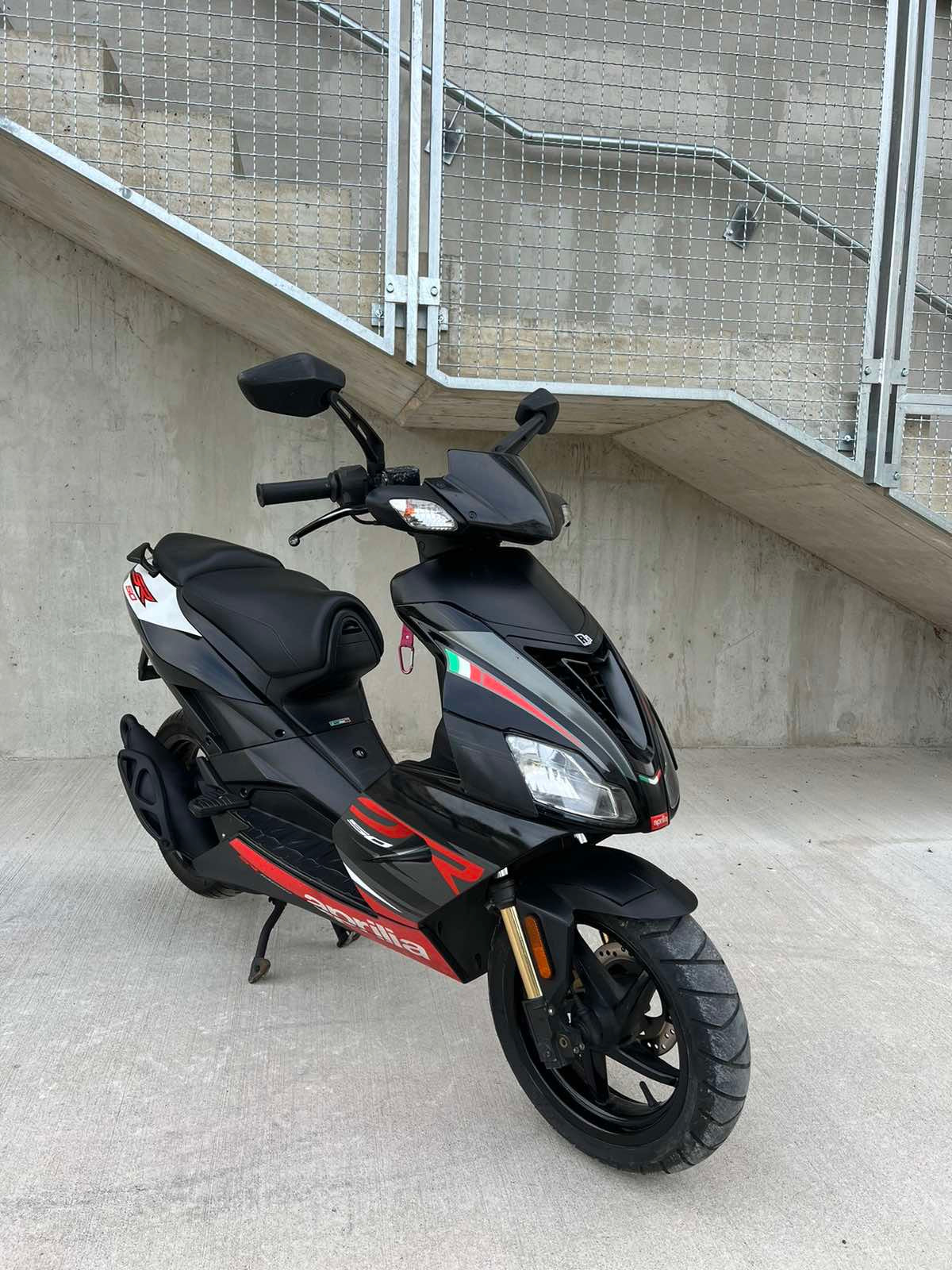 Aprilia SR50R 2T 25kmh 2012